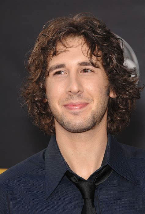 Josh Groban .